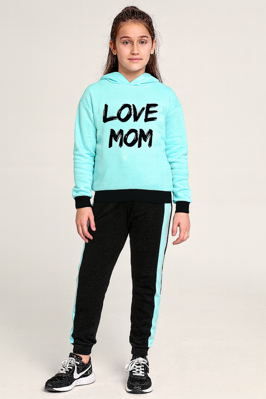 LOVE MOM