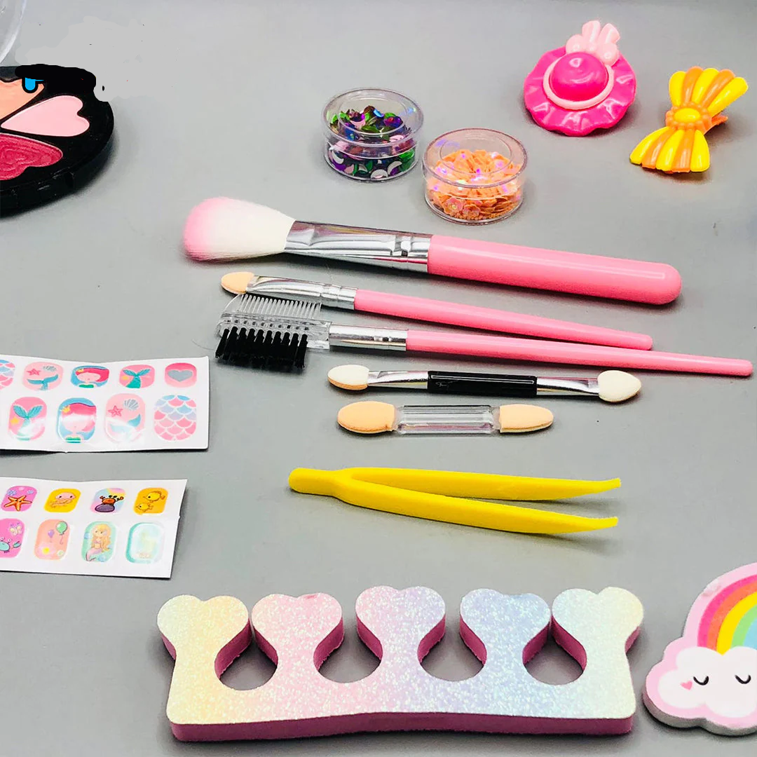 Kit For Girls